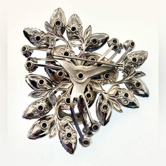 Vintage 1960s Silver Tone Blue Faceted Crystal Brooch Pin Aurora Borealis MCM - Picture 5 of 7